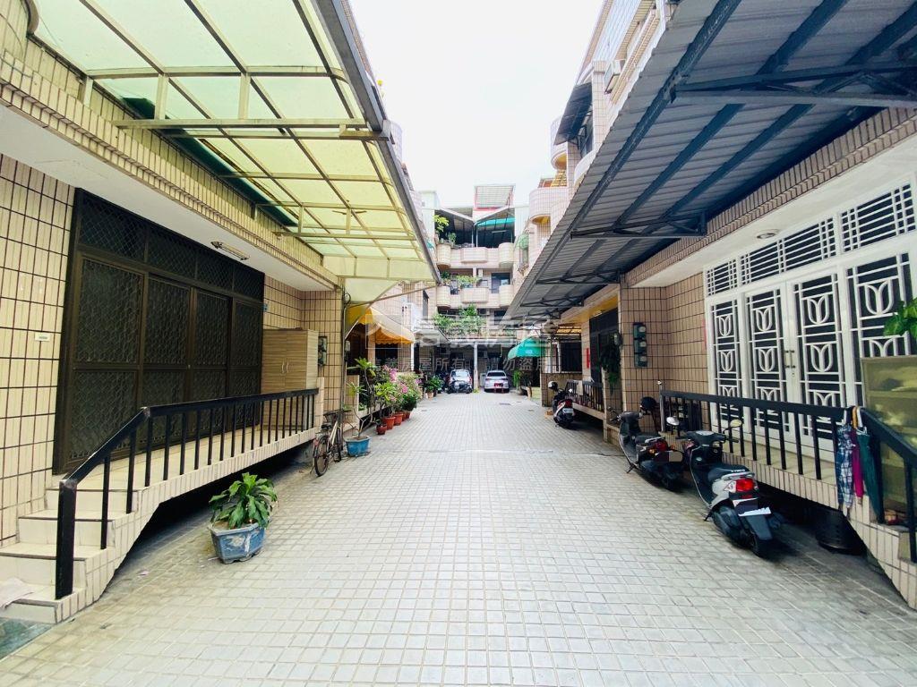 陽明學區｜成家面寬車墅房屋室內格局與周邊環境