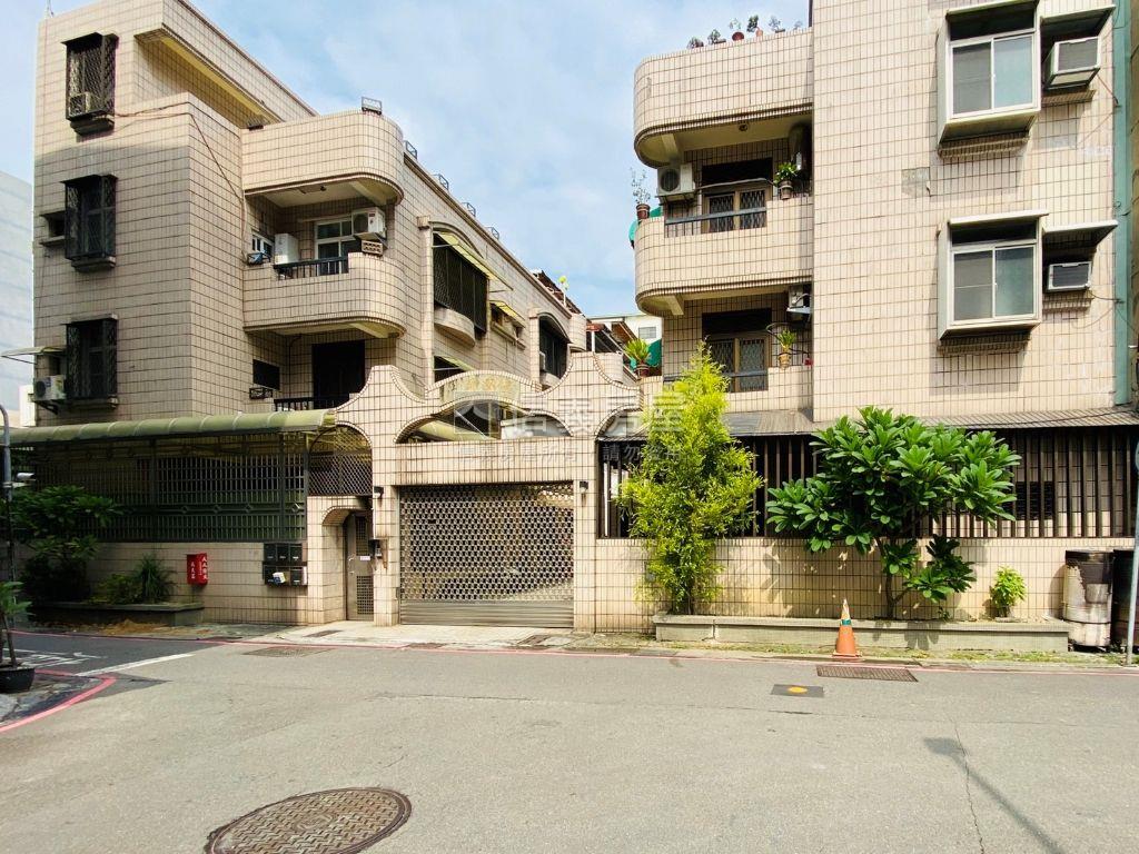 陽明學區｜成家面寬車墅房屋室內格局與周邊環境