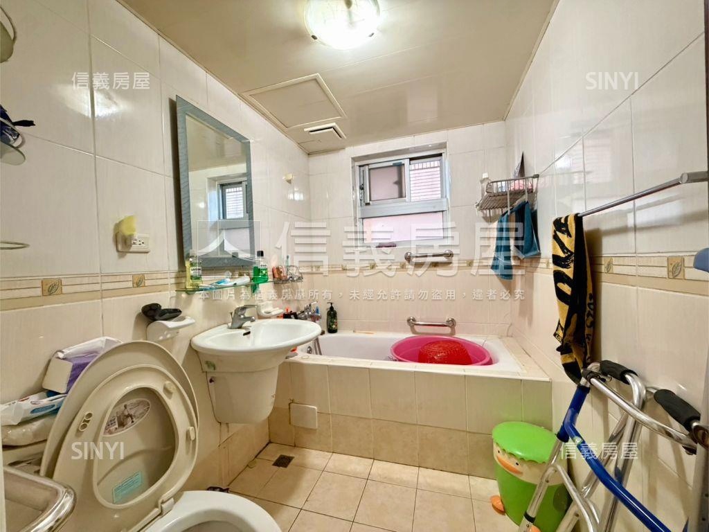 百世達景觀４房房屋室內格局與周邊環境