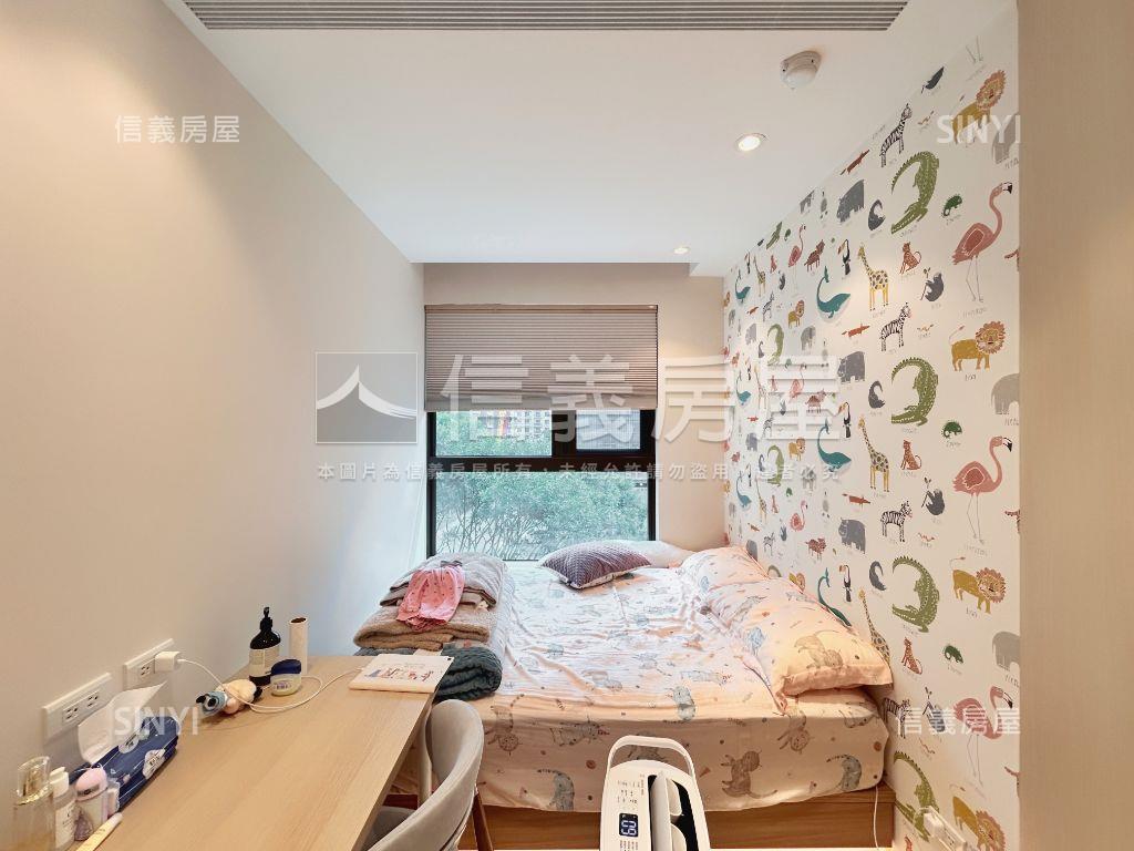 富堡珍藏兩房兩衛平面車位房屋室內格局與周邊環境