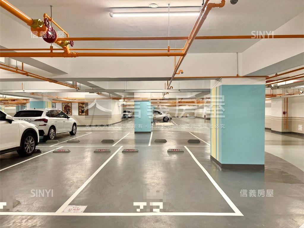 高大崑庭全新未住高樓平車房屋室內格局與周邊環境