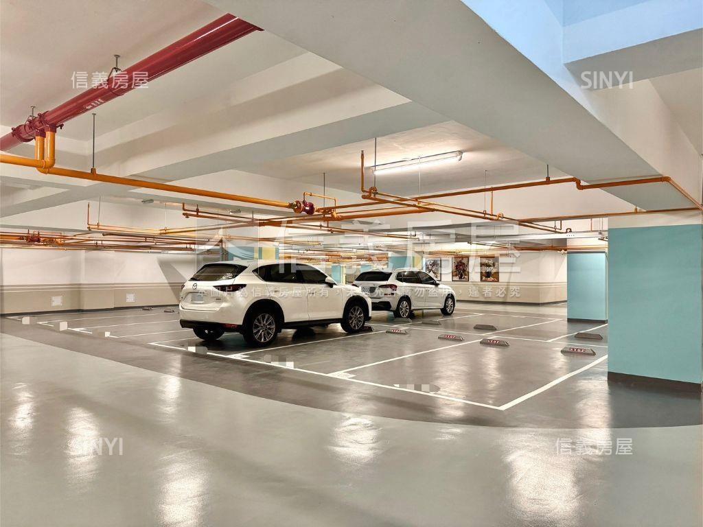 高大崑庭全新未住高樓平車房屋室內格局與周邊環境