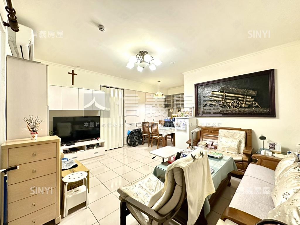 福興邊間精美溫馨二樓房屋室內格局與周邊環境