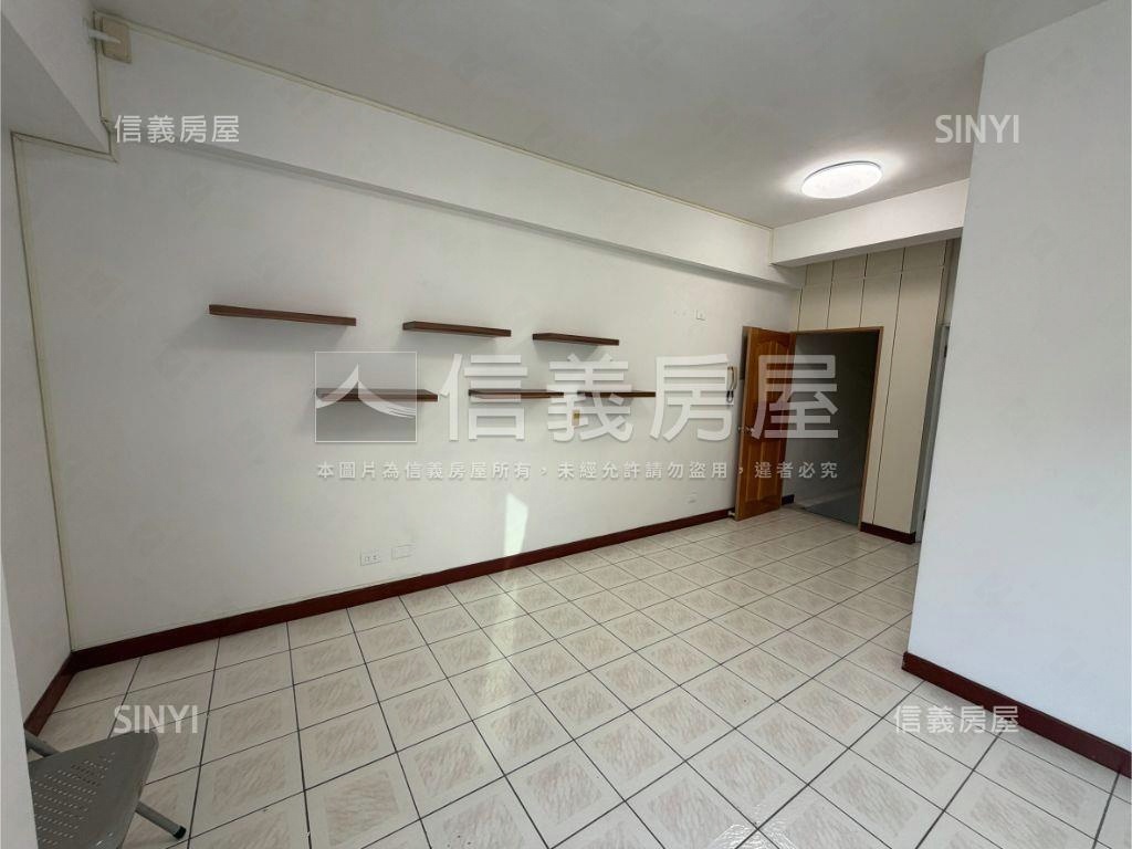 中港福家廣場樓店房屋室內格局與周邊環境