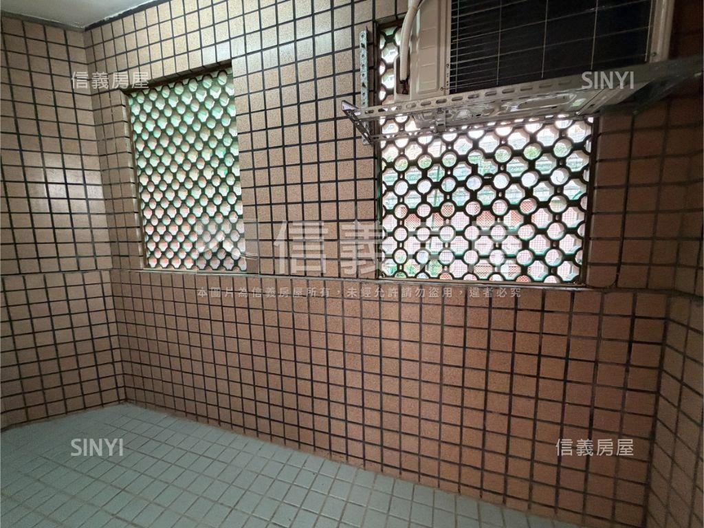 中港福家廣場樓店房屋室內格局與周邊環境