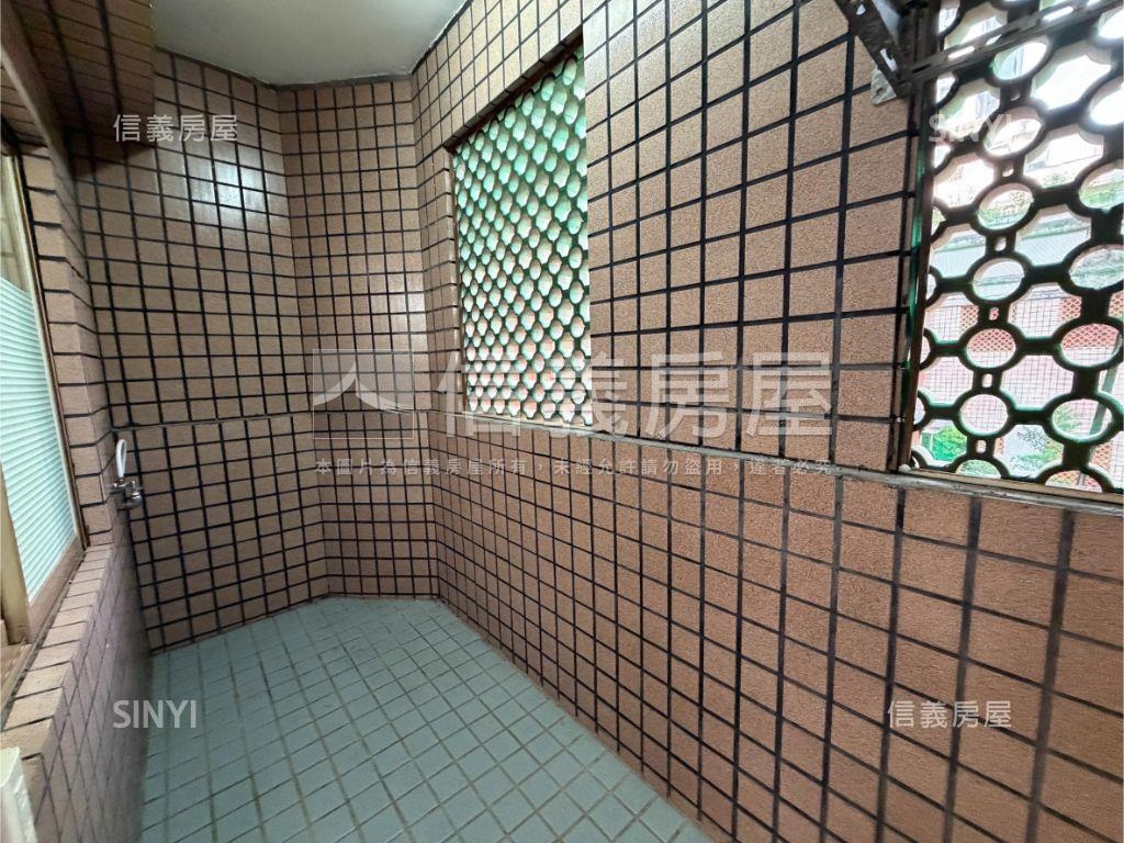 中港福家廣場樓店房屋室內格局與周邊環境