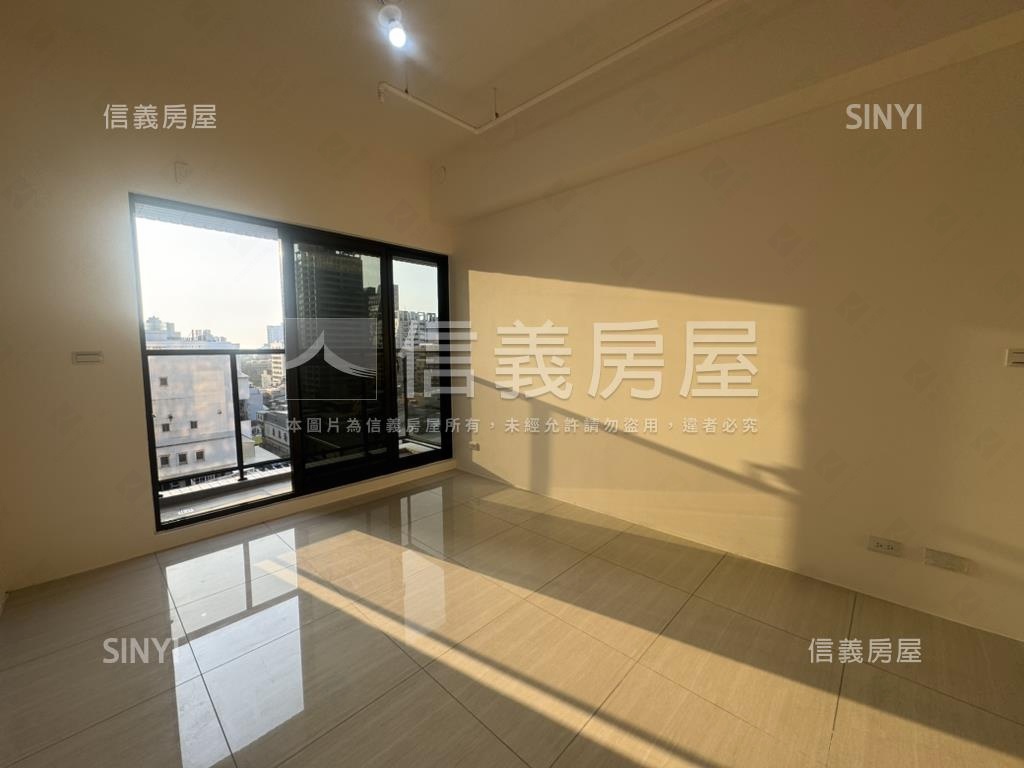 星玥灣２房高樓觀海景宅房屋室內格局與周邊環境