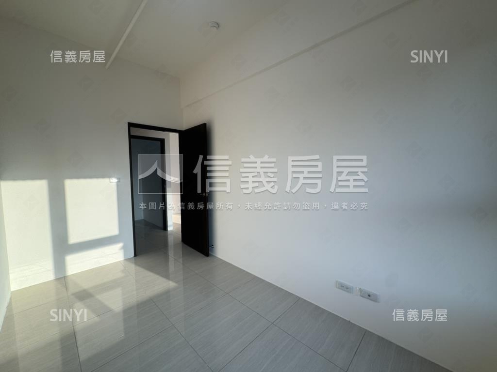 星玥灣２房高樓觀海景宅房屋室內格局與周邊環境