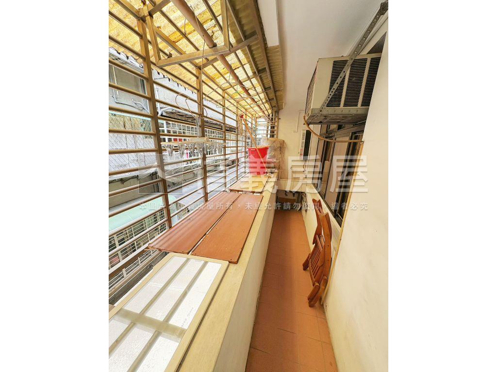 黃金三樓美公寓房屋室內格局與周邊環境