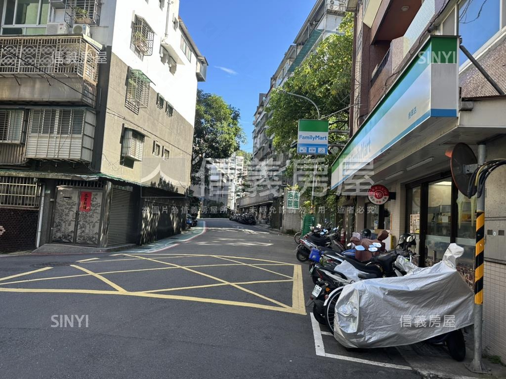 ★達欣文華。兩房車位★房屋室內格局與周邊環境