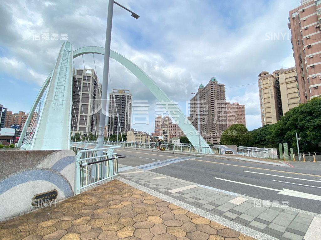 悅園高樓景觀四房雙車位房屋室內格局與周邊環境