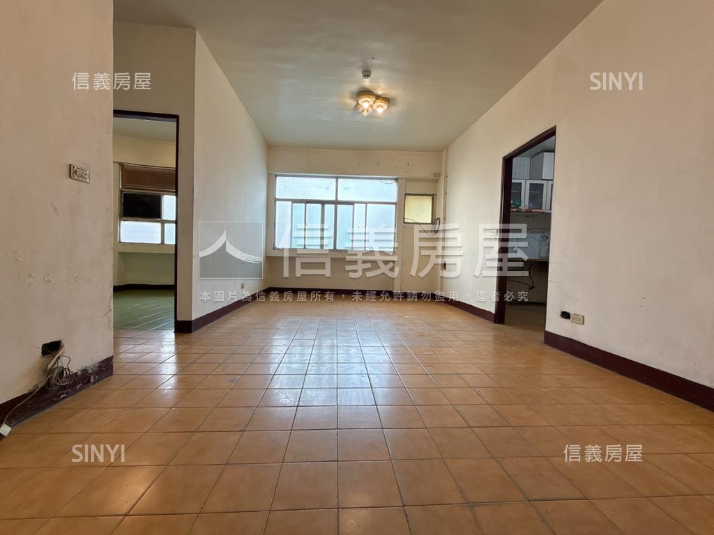 五甲商圈成家三房房屋室內格局與周邊環境