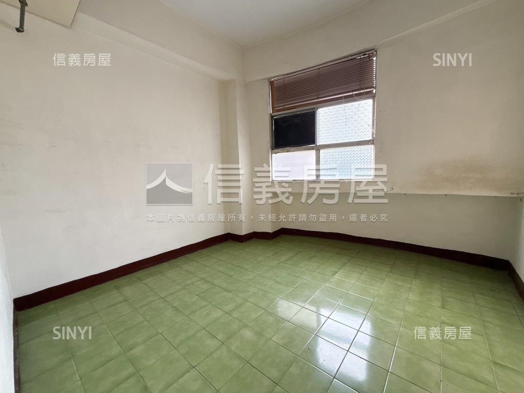 五甲商圈成家三房房屋室內格局與周邊環境