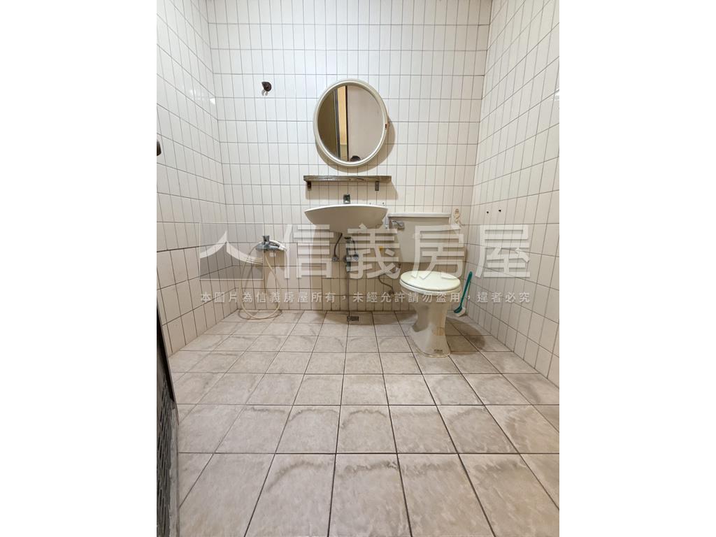 五甲商圈成家三房房屋室內格局與周邊環境