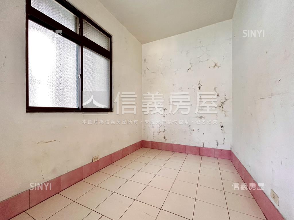 五甲商圈成家三房房屋室內格局與周邊環境