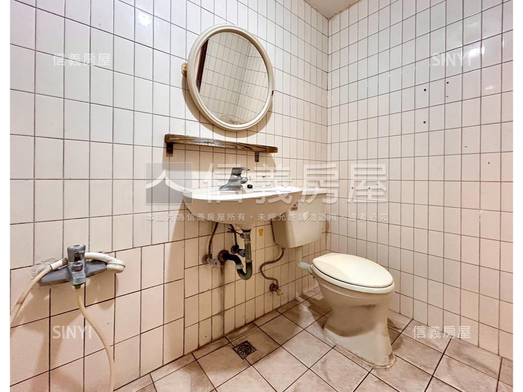 五甲商圈成家三房房屋室內格局與周邊環境