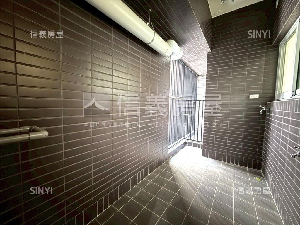 水星光高樓三房平車房屋室內格局與周邊環境