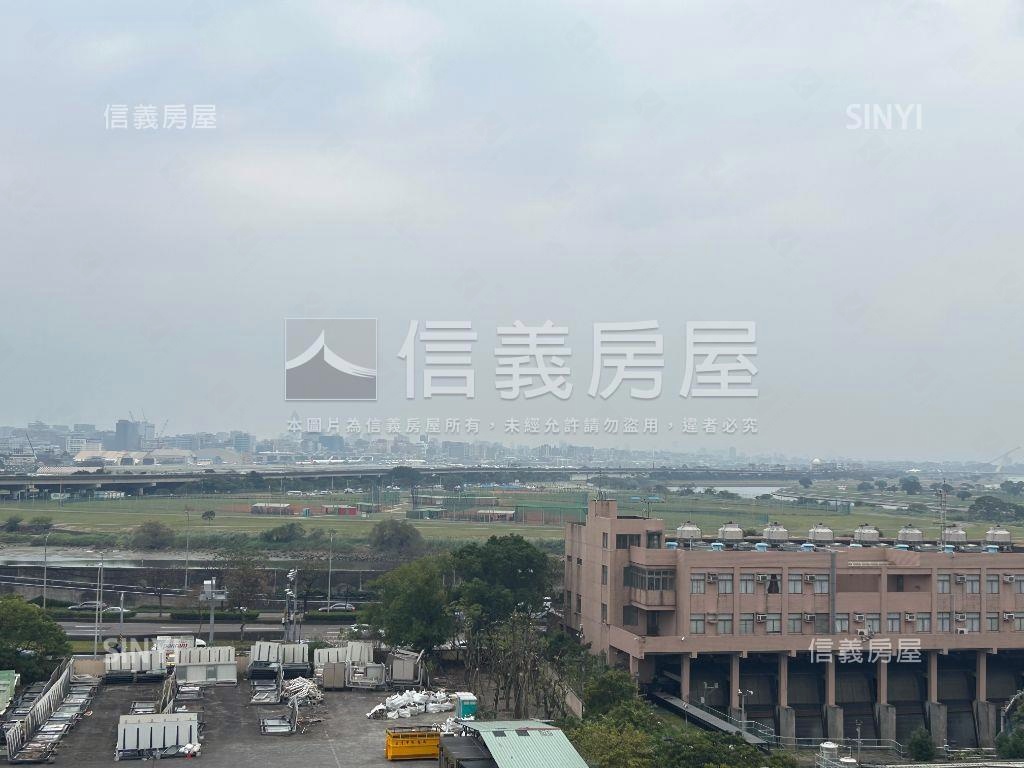 內科文德京華面河景美辦房屋室內格局與周邊環境
