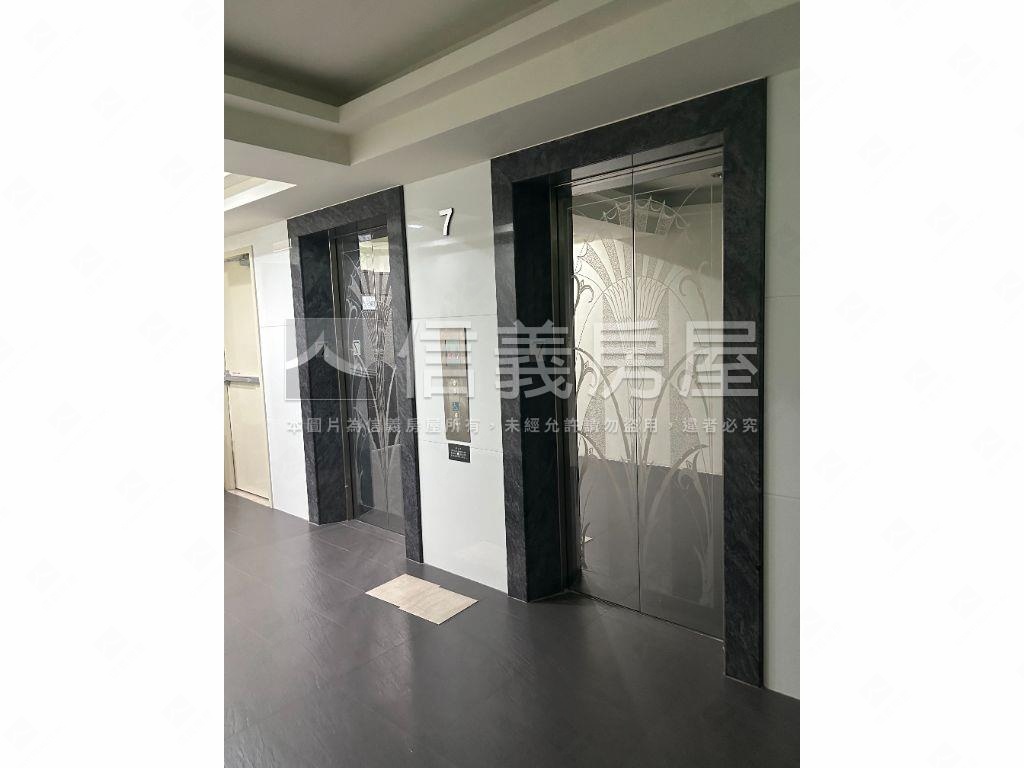 內科文德京華面河景美辦房屋室內格局與周邊環境