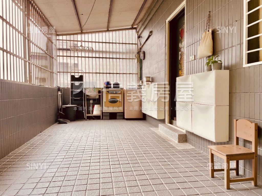 興隆國小大庭院邊間１樓房屋室內格局與周邊環境