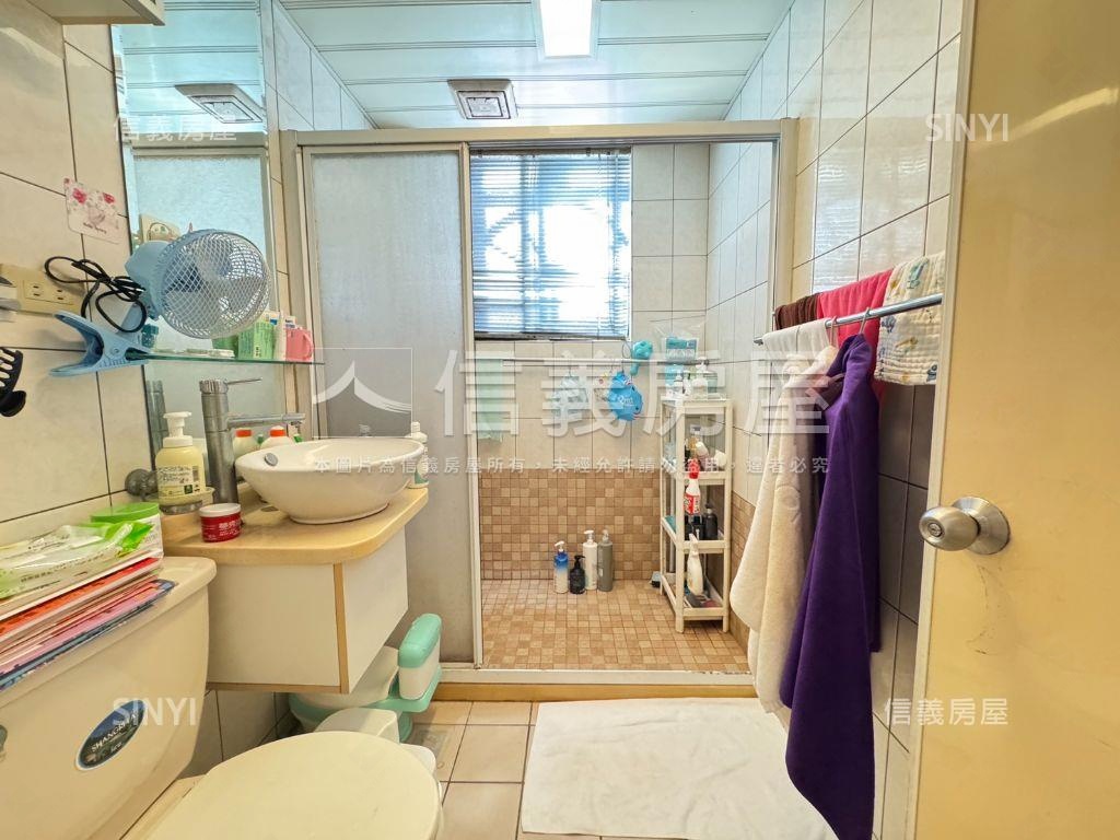 近北市～三面採光電梯三房房屋室內格局與周邊環境