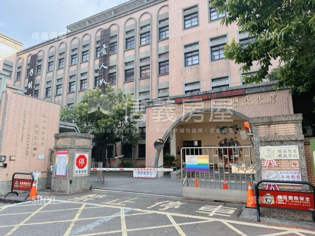 蓮棧社區魔術大空間房屋室內格局與周邊環境