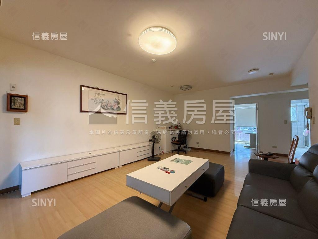綠園道＆公園旁美三房平車房屋室內格局與周邊環境