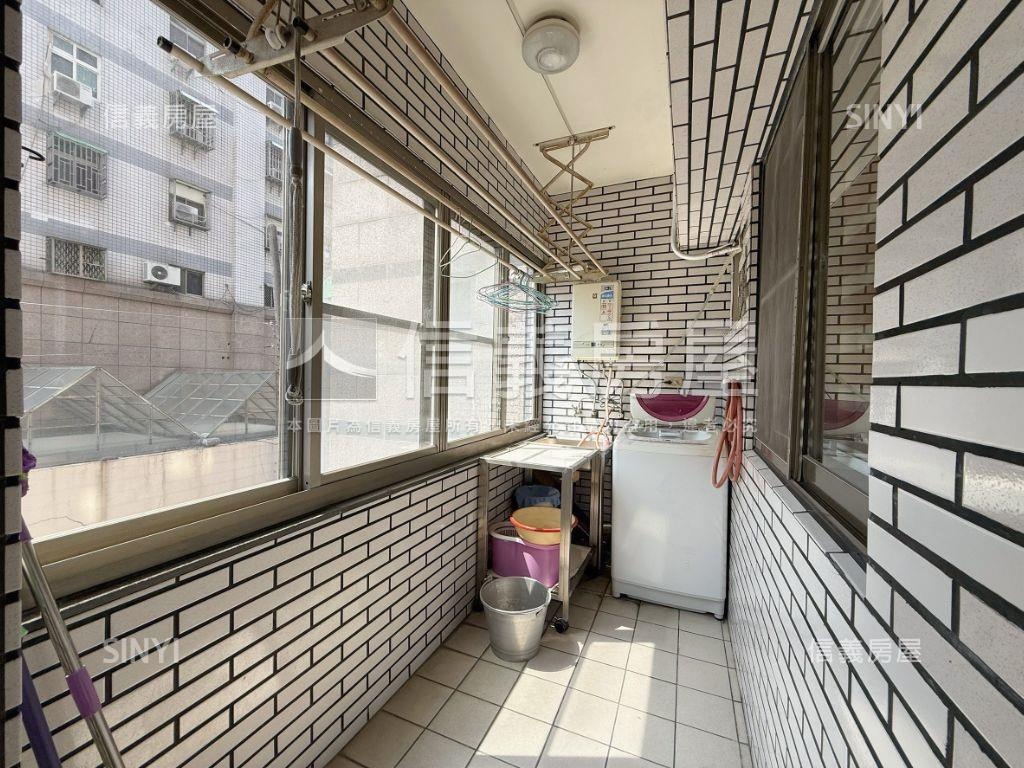 綠園道＆公園旁美三房平車房屋室內格局與周邊環境