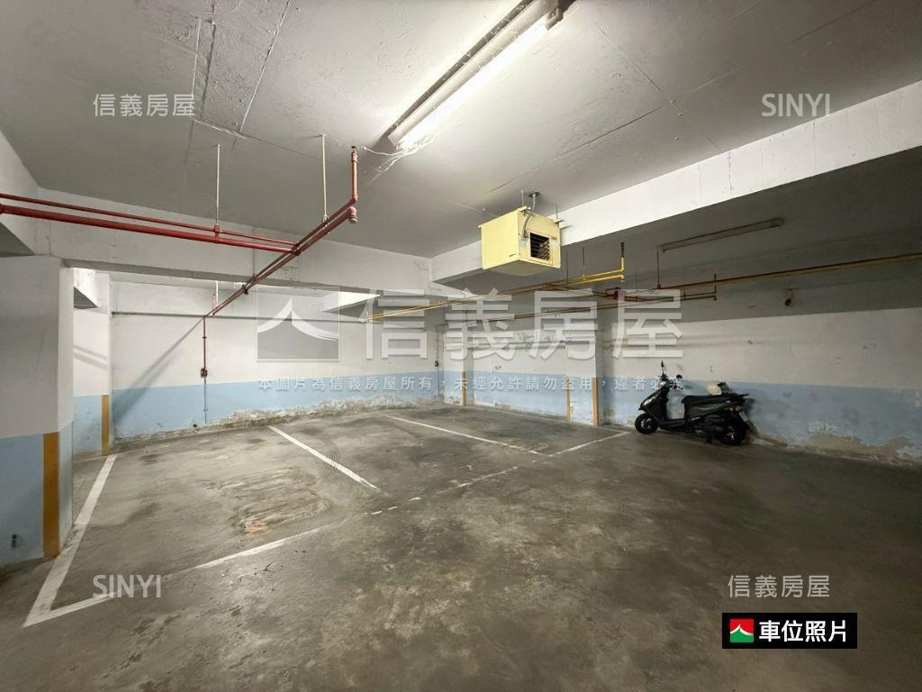 綠園道＆公園旁美三房平車房屋室內格局與周邊環境