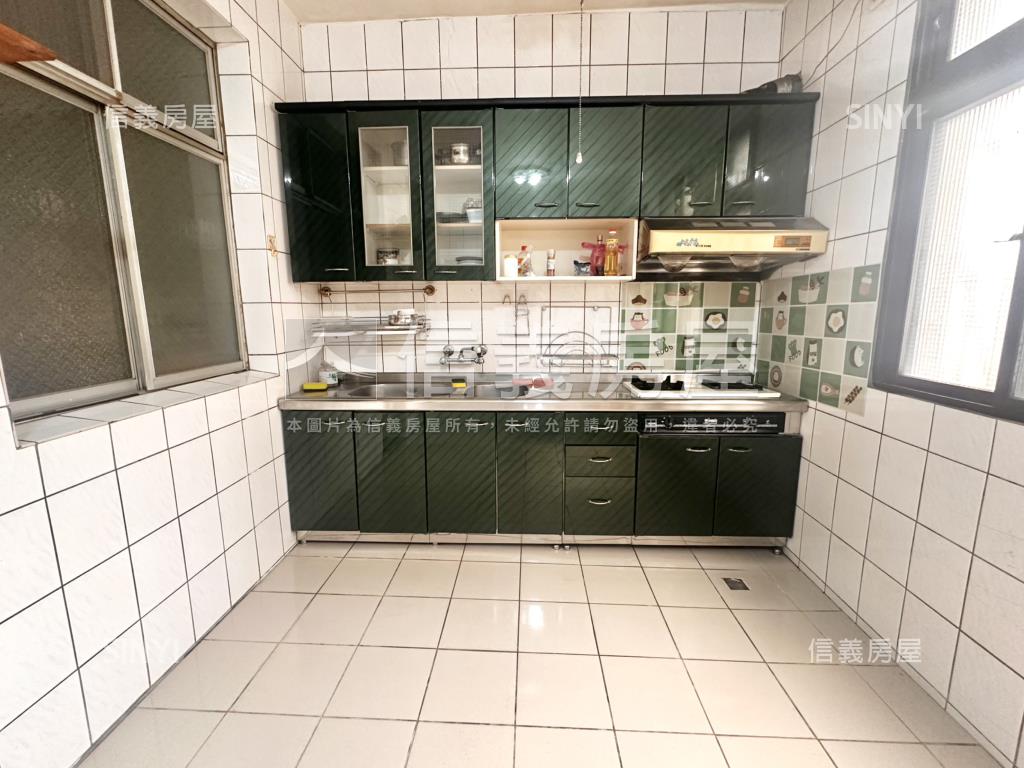 三面採光清幽美寓三房房屋室內格局與周邊環境