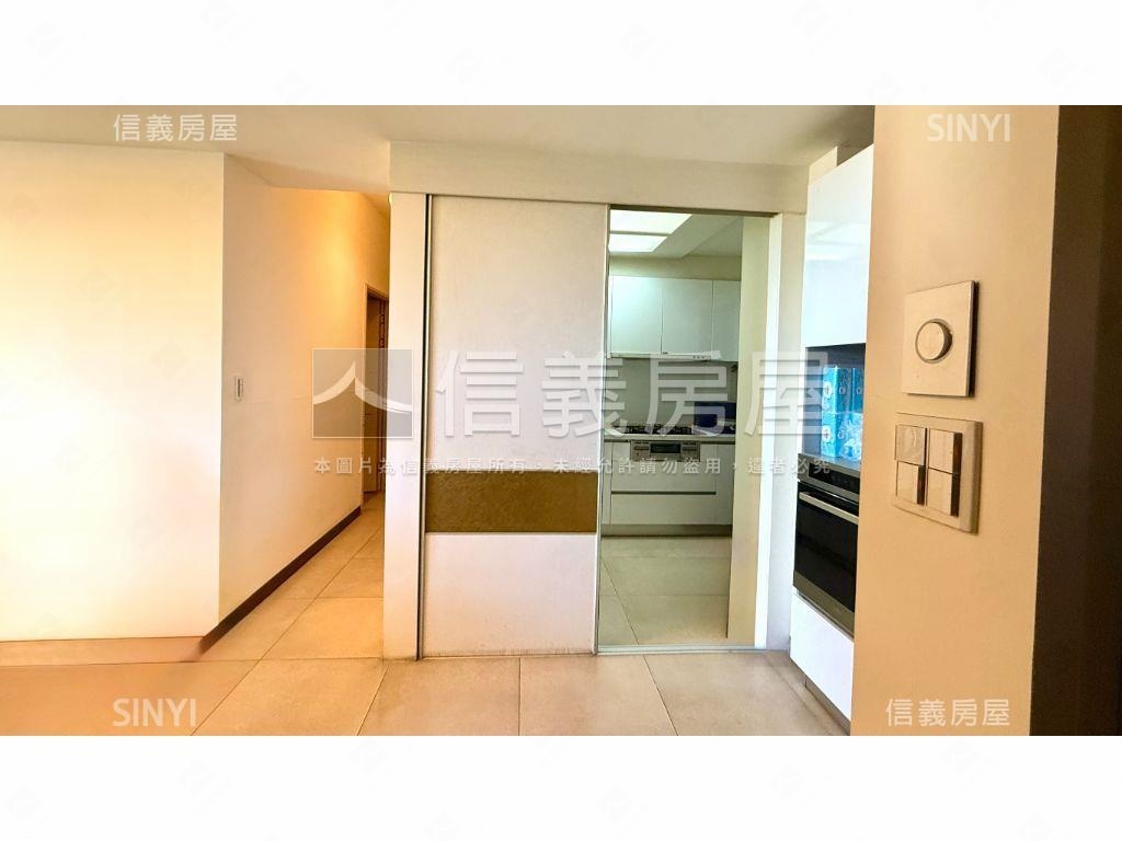 久樘童畫世界兩房平車房屋室內格局與周邊環境