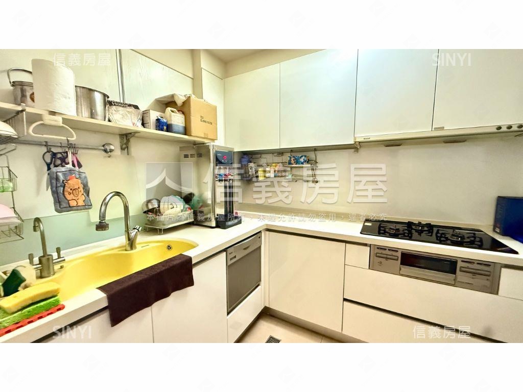 久樘童畫世界兩房平車房屋室內格局與周邊環境