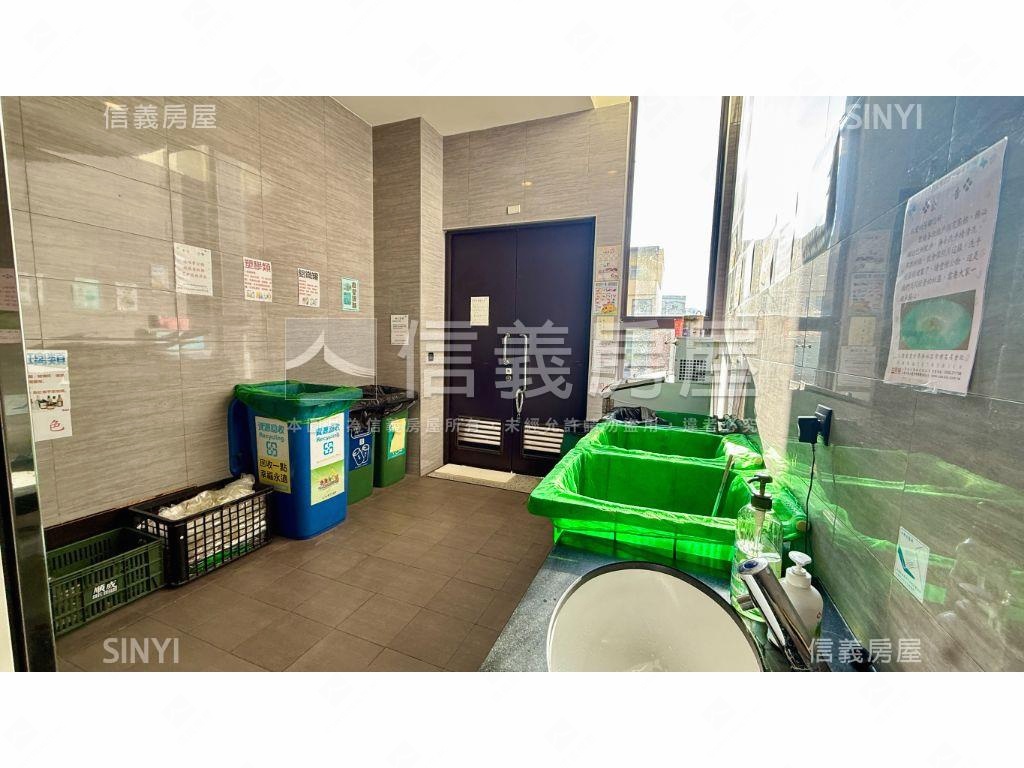 久樘童畫世界兩房平車房屋室內格局與周邊環境