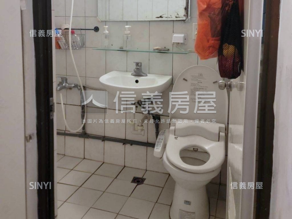 三多商圈精美三房房屋室內格局與周邊環境