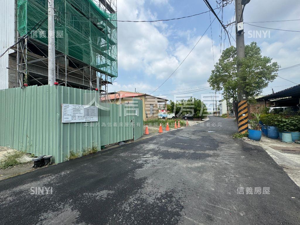 麓白頂樓成家首選房屋室內格局與周邊環境