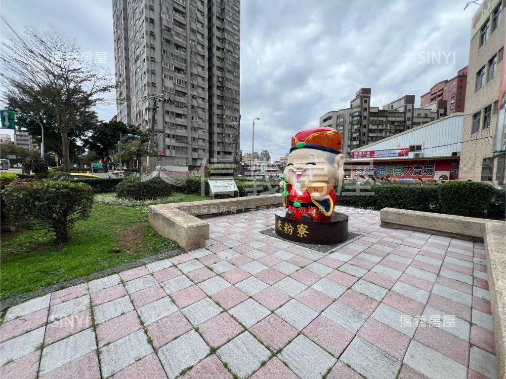 三面採光雙衛開窗三房車位房屋室內格局與周邊環境