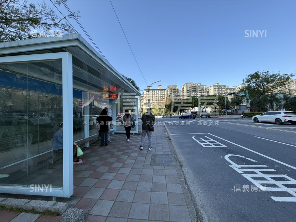 三面採光雙衛開窗三房車位房屋室內格局與周邊環境