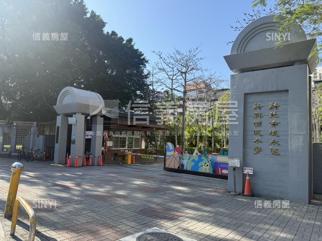 三面採光雙衛開窗三房車位房屋室內格局與周邊環境