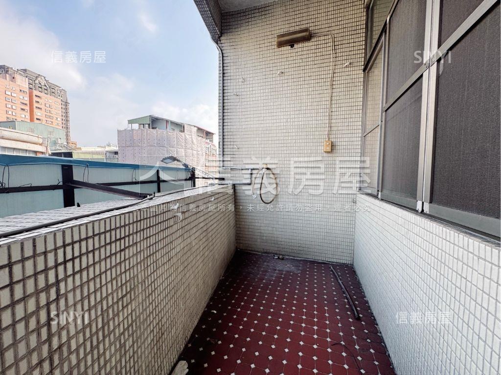 正忠路大地坪金鑽店面房屋室內格局與周邊環境