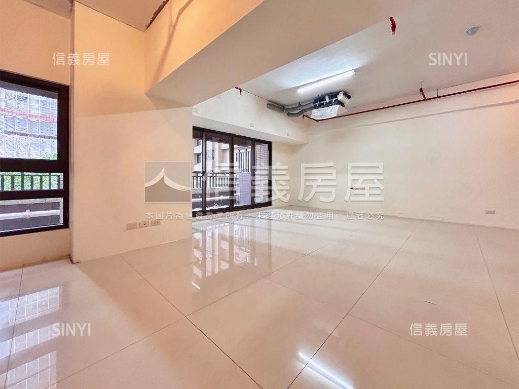 永鼎帝京美麗三房雙車位房屋室內格局與周邊環境
