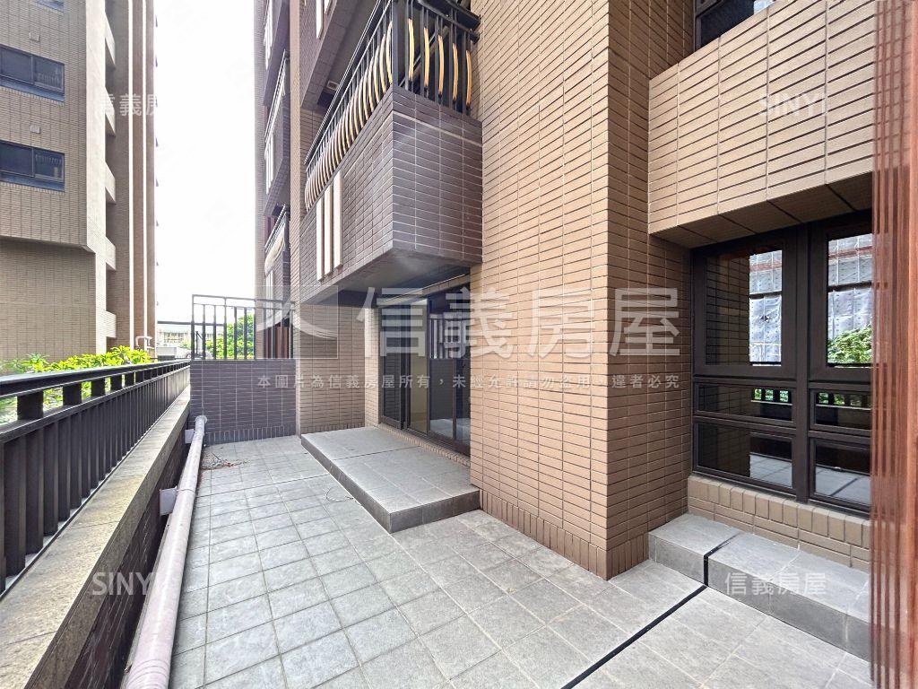 永鼎帝京美麗三房雙車位房屋室內格局與周邊環境