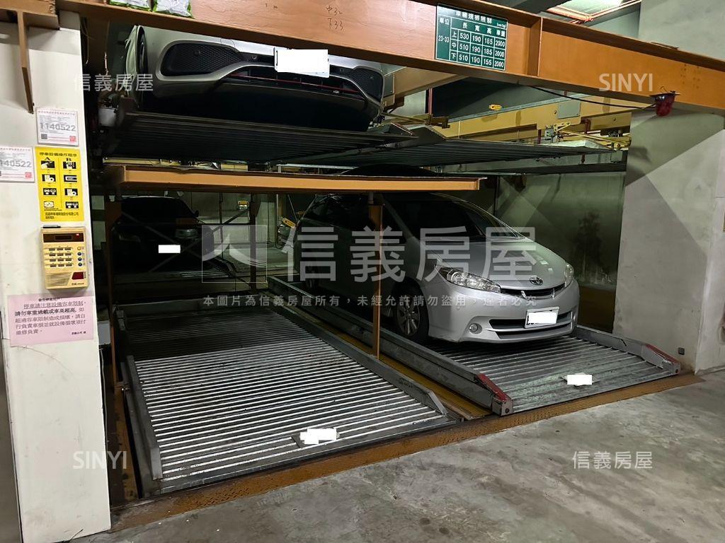 松荷車位ＮＯ．３房屋室內格局與周邊環境