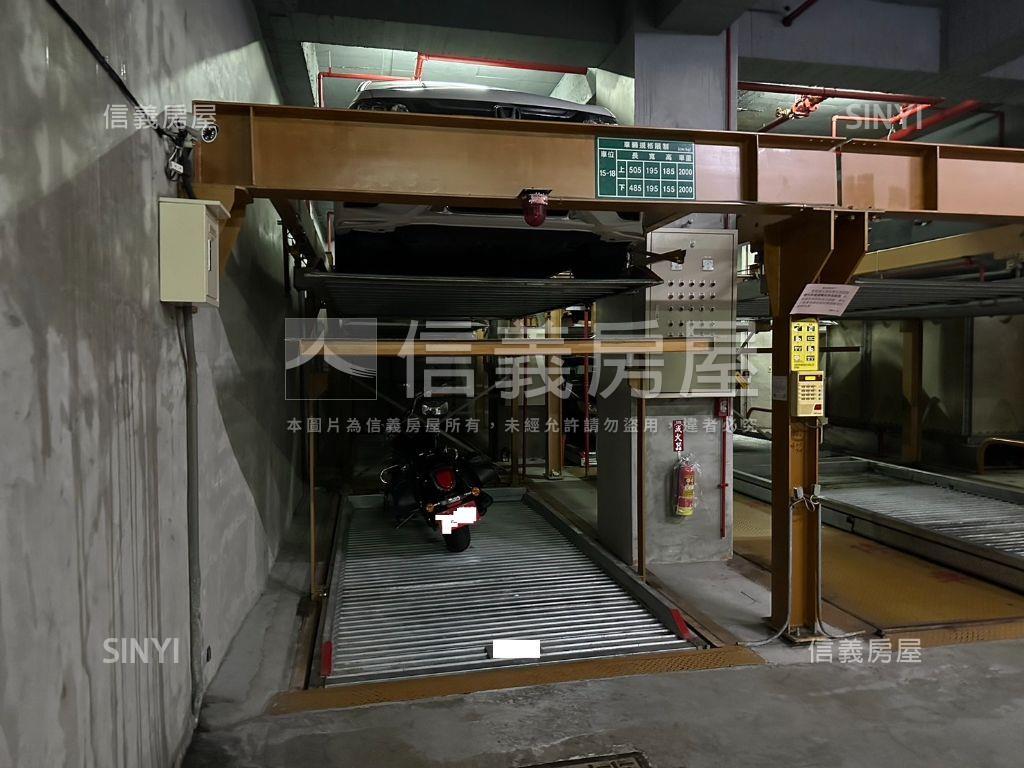 松荷車位ＮＯ．３房屋室內格局與周邊環境