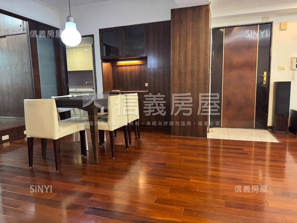 巴黎大街黃金四房房屋室內格局與周邊環境