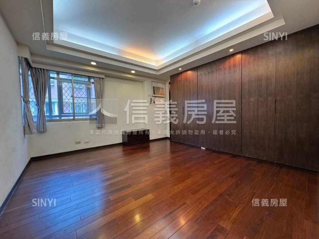 巴黎大街黃金四房房屋室內格局與周邊環境