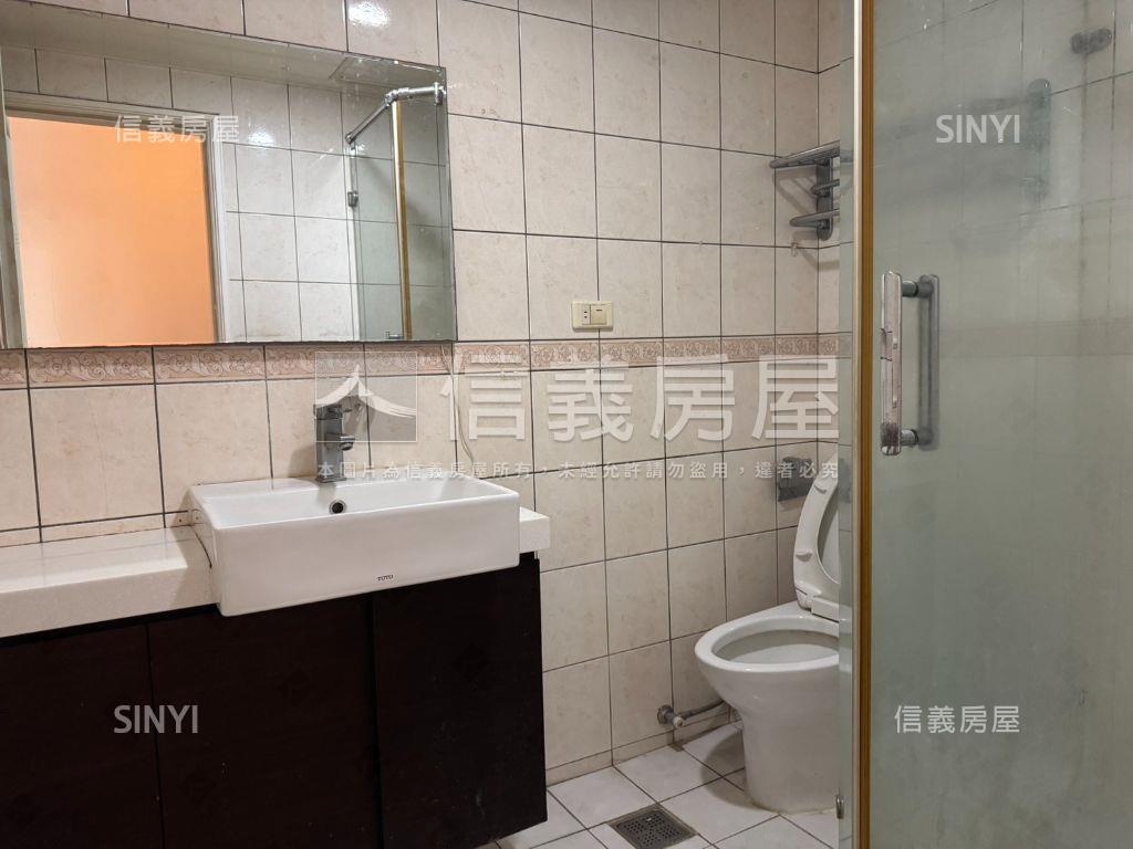 巴黎大街黃金四房房屋室內格局與周邊環境
