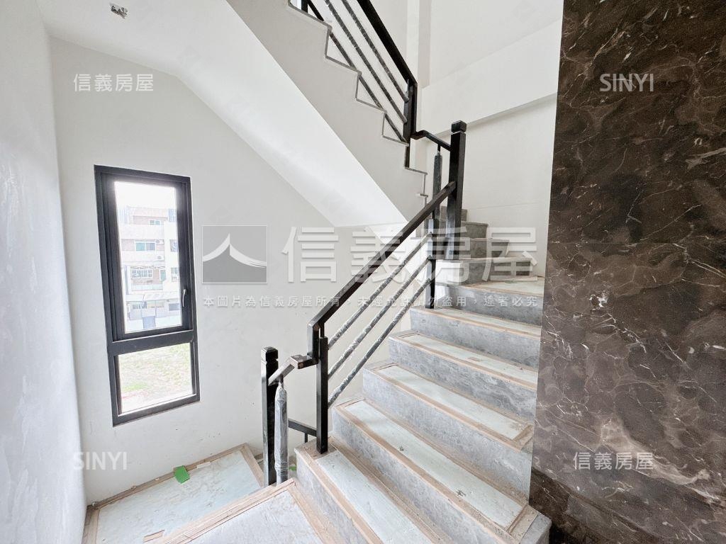 聚時光新穎雙車墅Ｂ房屋室內格局與周邊環境