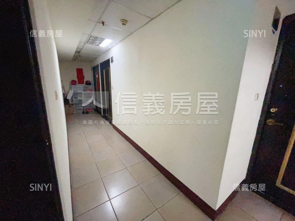 高樓邊間採光一房房屋室內格局與周邊環境