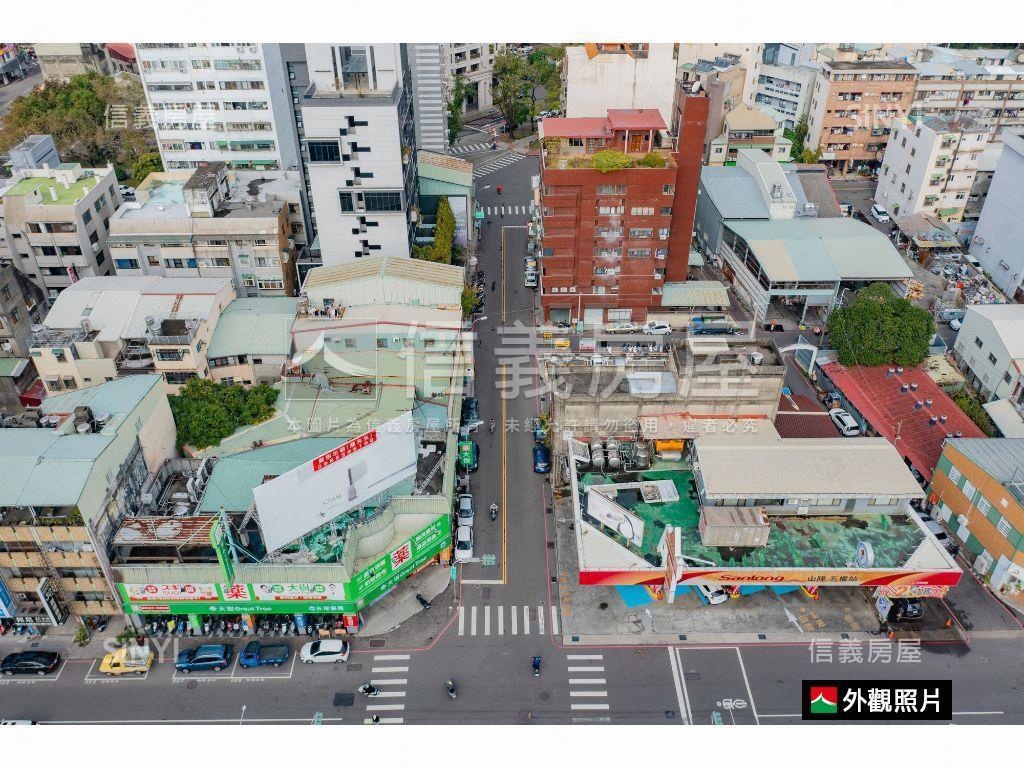 商二大面寬順向三角窗店面房屋室內格局與周邊環境