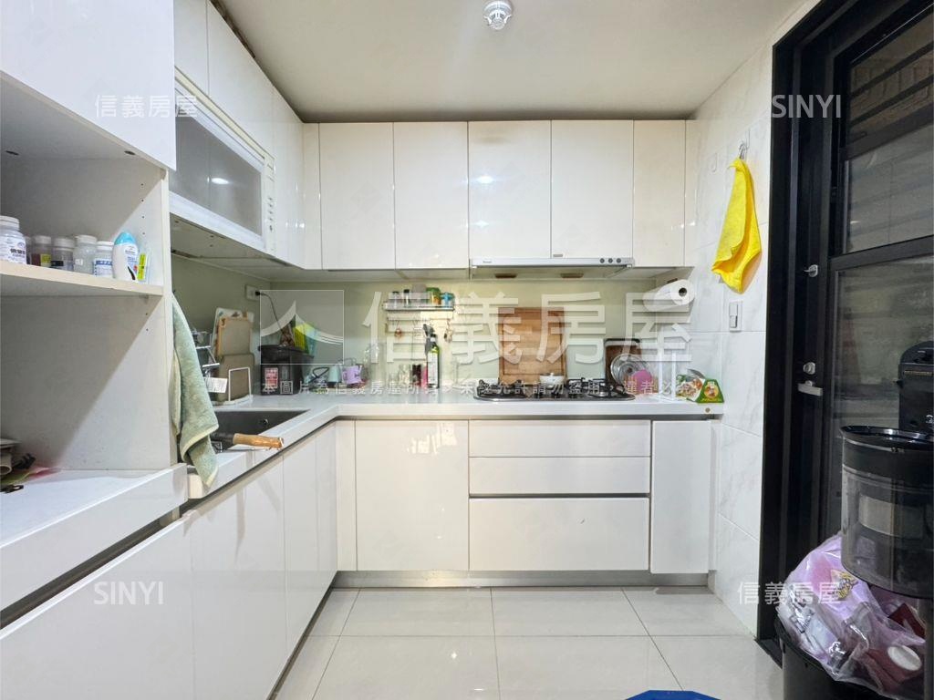 興大里美視野三房平車房屋室內格局與周邊環境